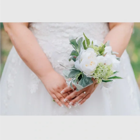 Wedding dress ivory